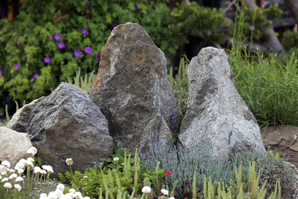 Gartengestaltung Mit Steinen Und Kies
